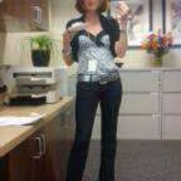 Meet your Posher, Tracey - Picture 1 of 1